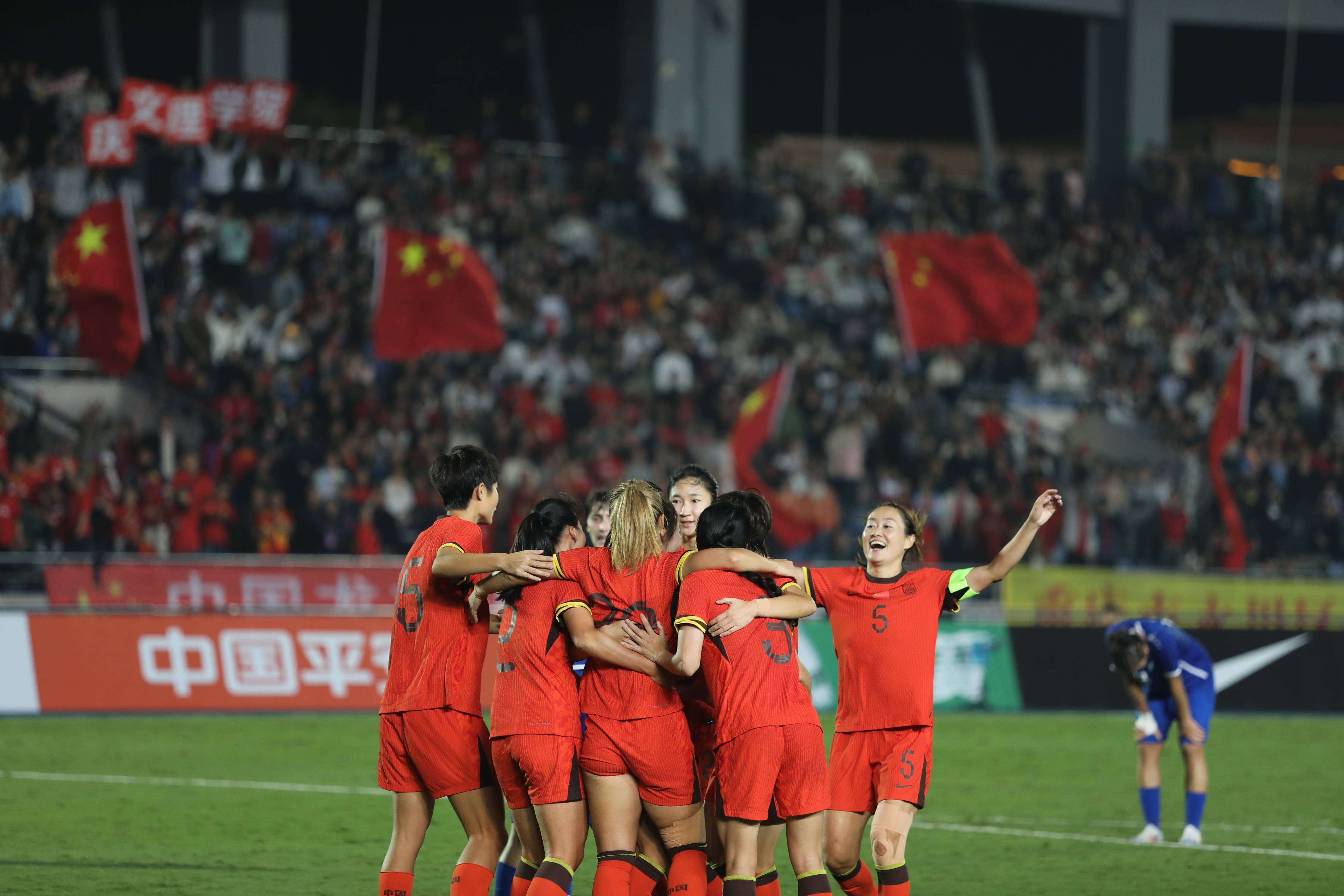 关于国际女足比赛实力对比对手，技术过硬取得优势的信息