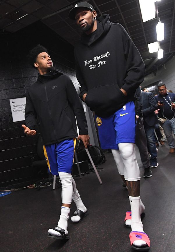 开云体育中国-湖北猛龙队勇夺广西蜜蜂，晋级后续赛事，士气大振